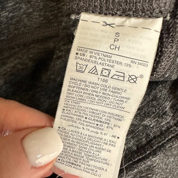 Old Navy Active Grey Elevate Legging Women's Small - Picture 4 of 4